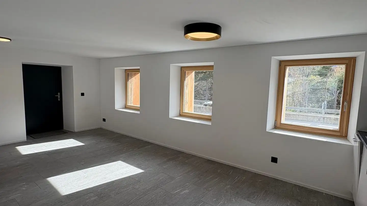 Appartamento in affitto - Via Casanova 17, 7151 Schluein - Photo 2