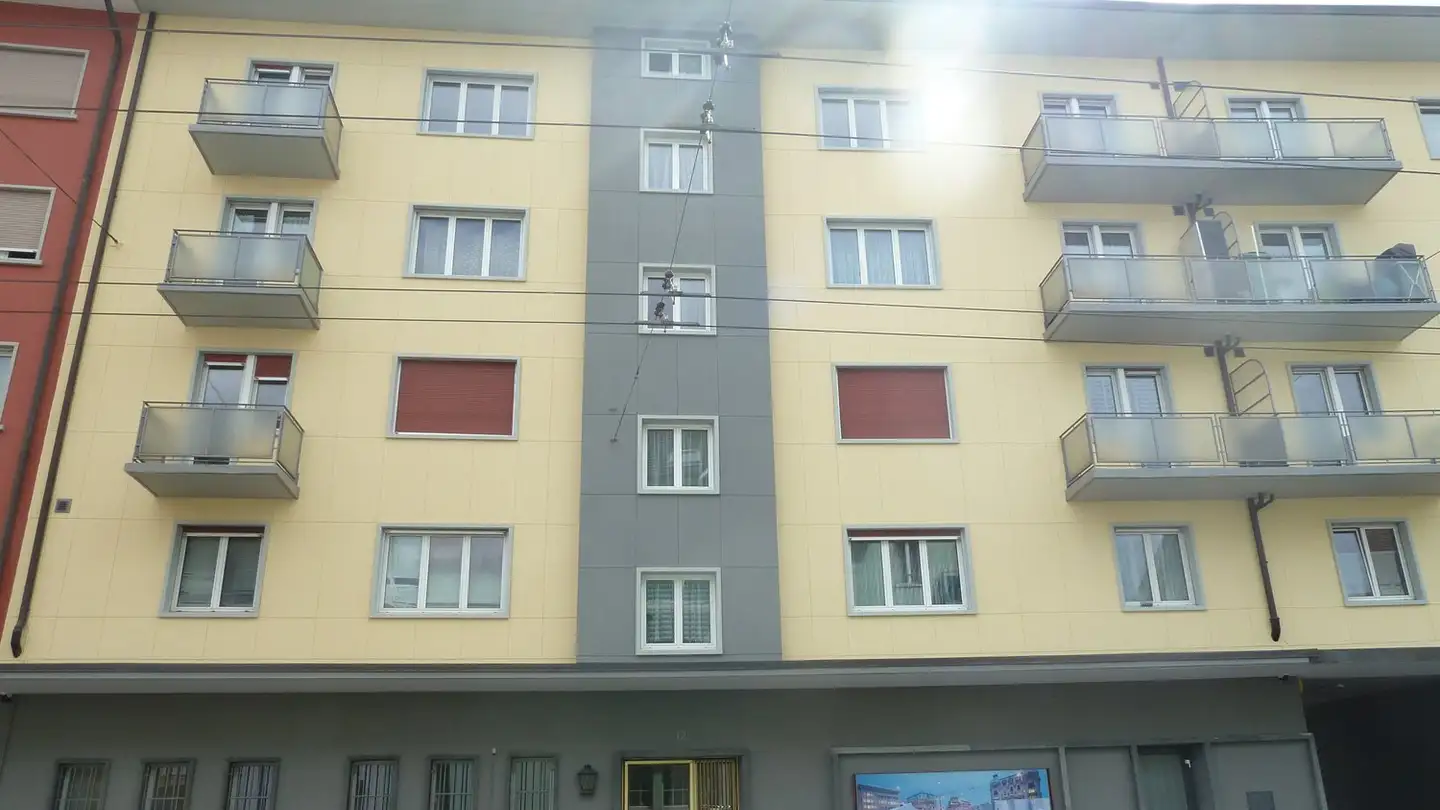 Commercial for rent - Rue De Madretsch / Madretschstrasse 12, 2503 Biel/Bienne