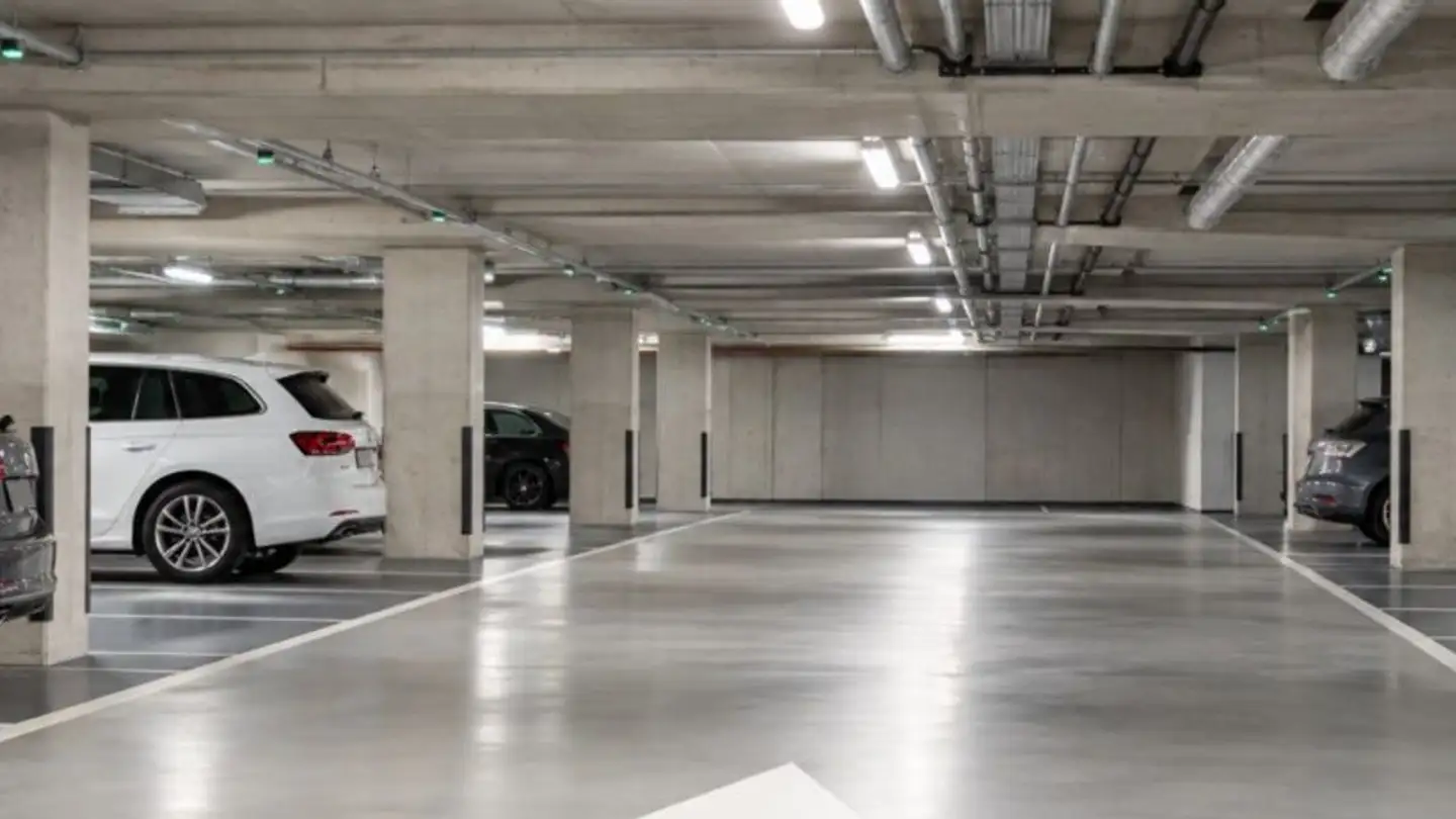 Garage singolo in affitto - 8 6, 8808 Pfäffikon SZ