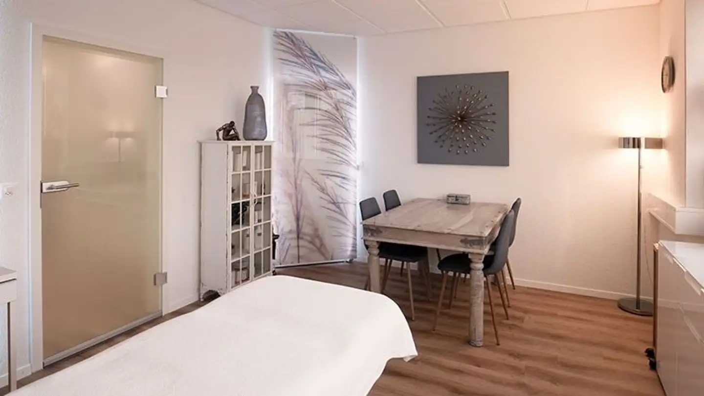 Commercial à louer - Bahnhofstrasse 173, 9244 Niederuzwil - Photo 2