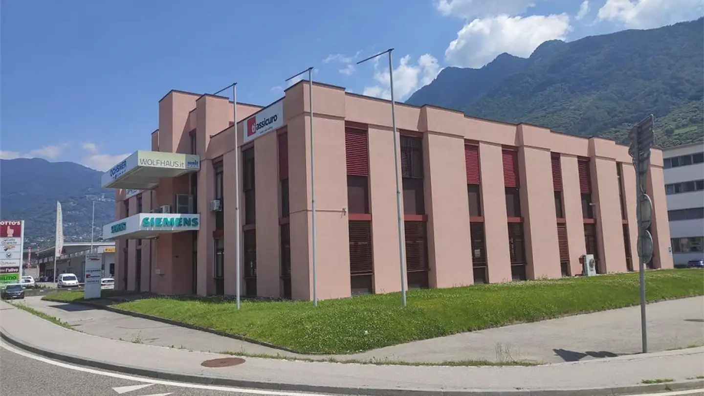 Bürofläche mieten - In Tirada 34, 6528 Camorino