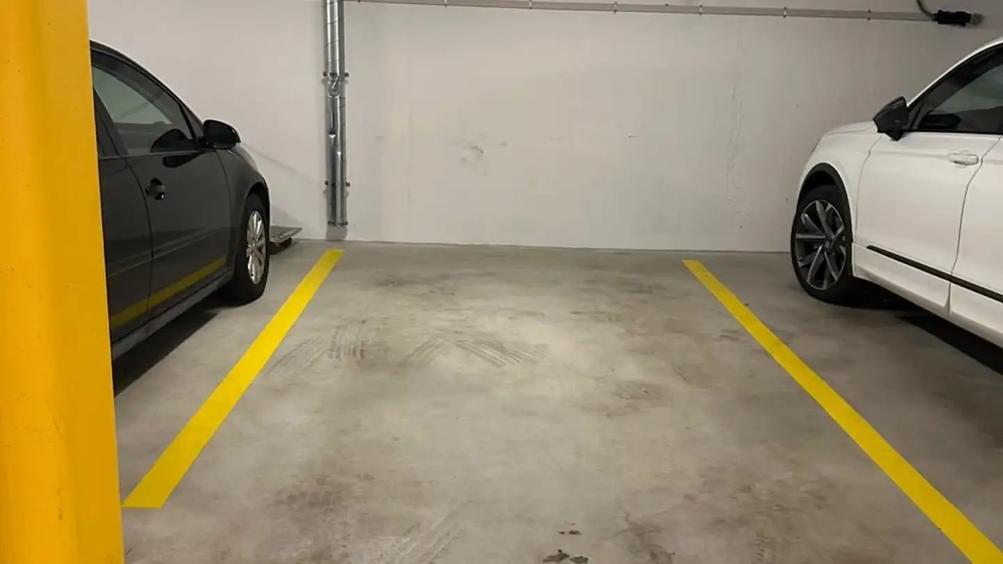 Place de parking souterraine à louer - Flurstrasse 44, 8302 Kloten