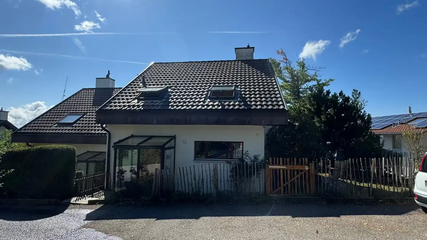 Casa bifamiliare in affitto - Chemin Des Brisecou 41, 2073 Enges