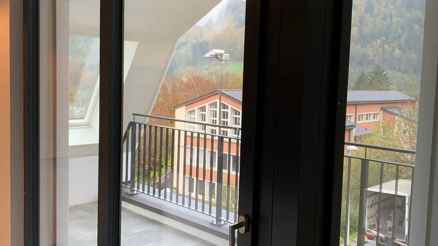 Dachgeschosswohnung mieten - Nenzlingerweg 12, 4203 Grellingen - Foto 3