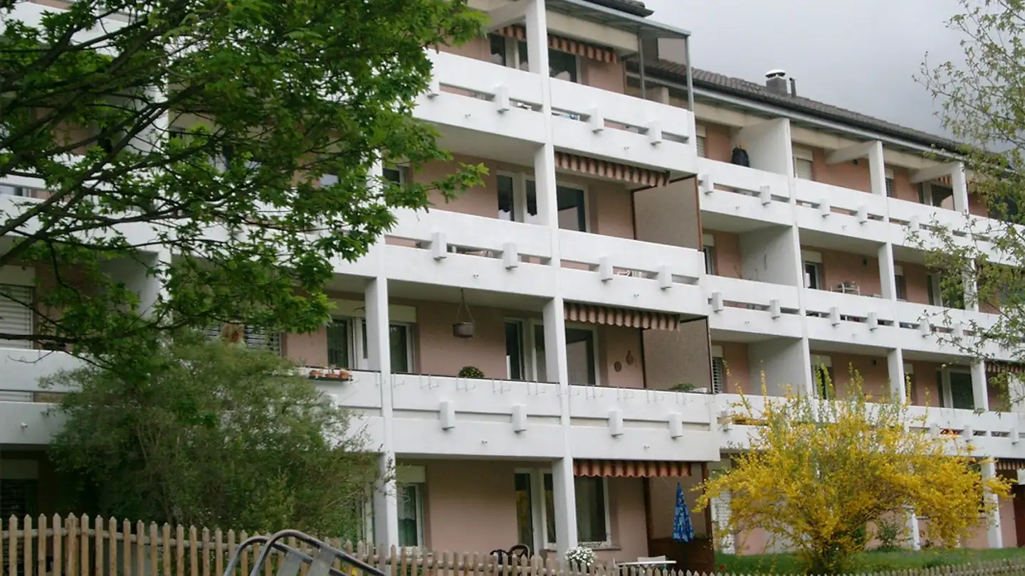 Place de parking souterraine à louer - Ziegelgut 13, 7206 Igis