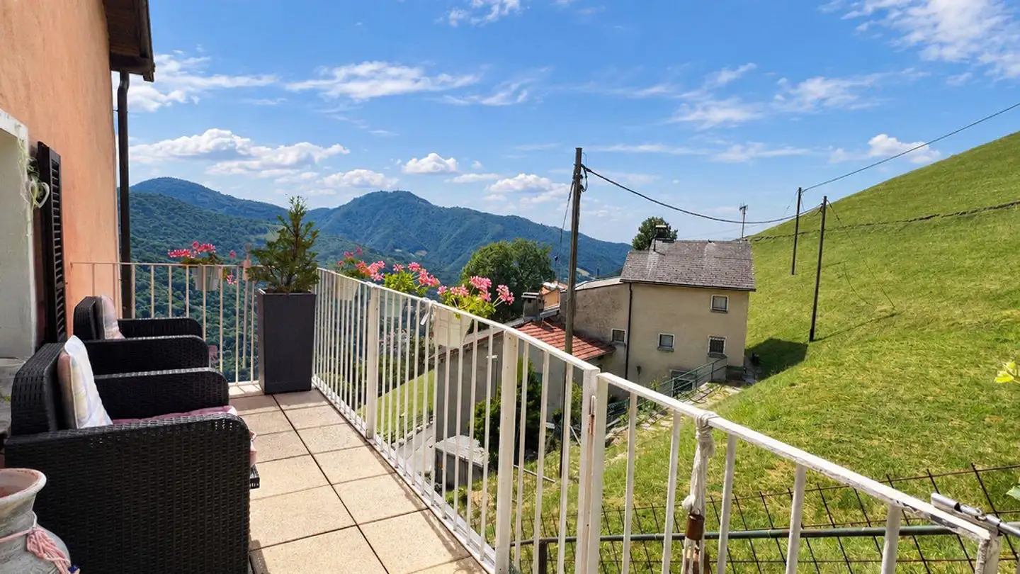 Semi-detached house for sale - 6838 Muggio - Photo 4