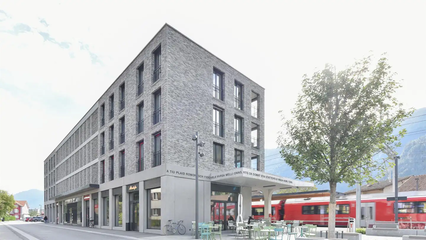 Gewerbe mieten - Plazza Staziun 6, 7013 Domat/Ems