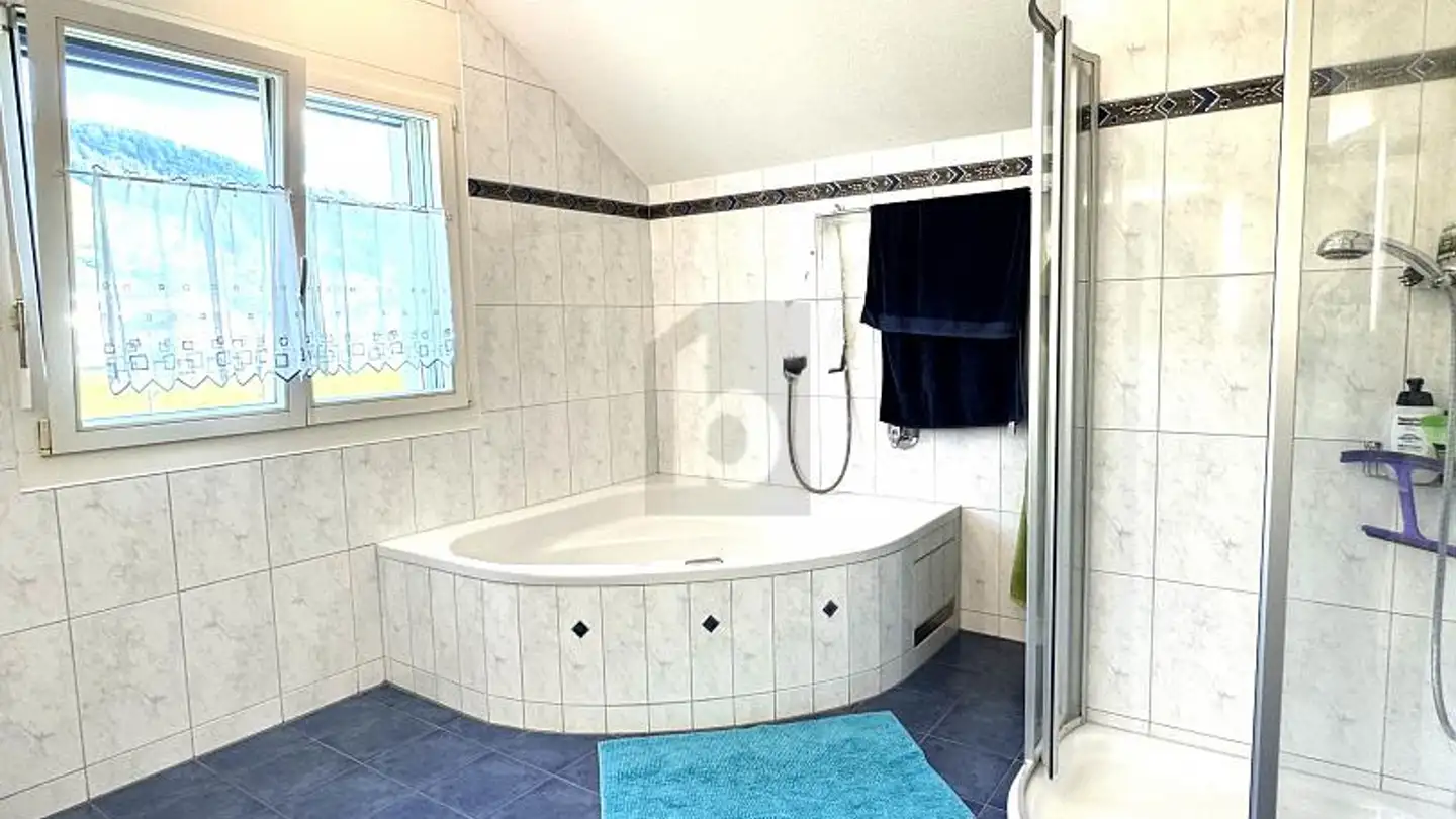 Semi-detached house for rent - 6037 Root - Photo 4