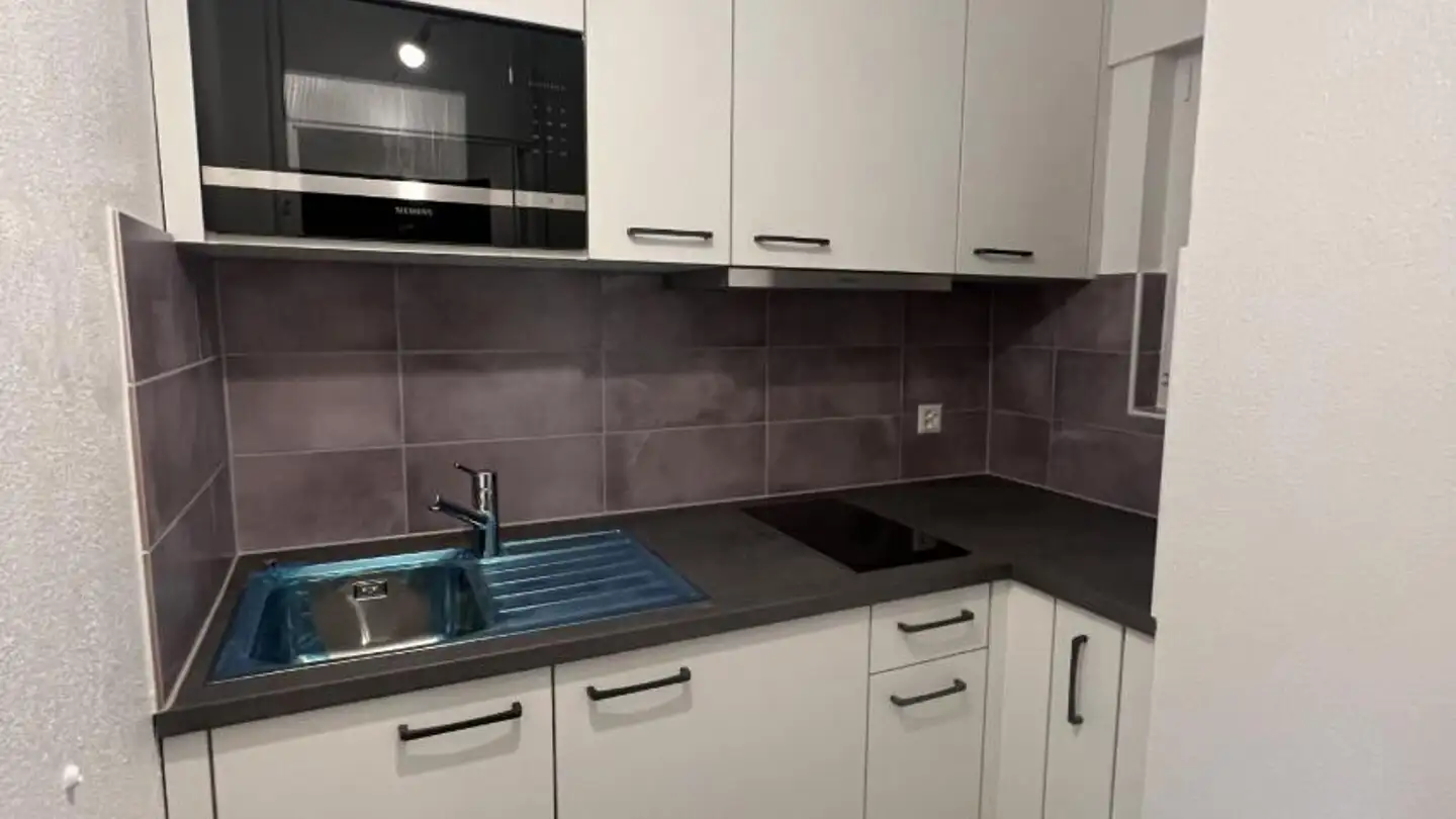 Studio à louer - Rouges-Terres 42, 2068 Hauterive NE