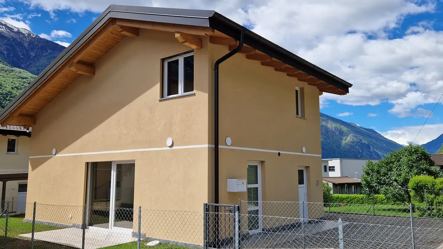 Einfamilienhaus mieten - Via Stradone 35, 6703 Osogna