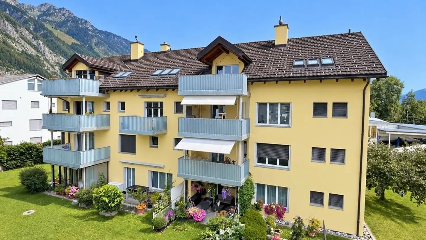 Attic flat for rent - Rheinstrasse 55, 7012 Felsberg