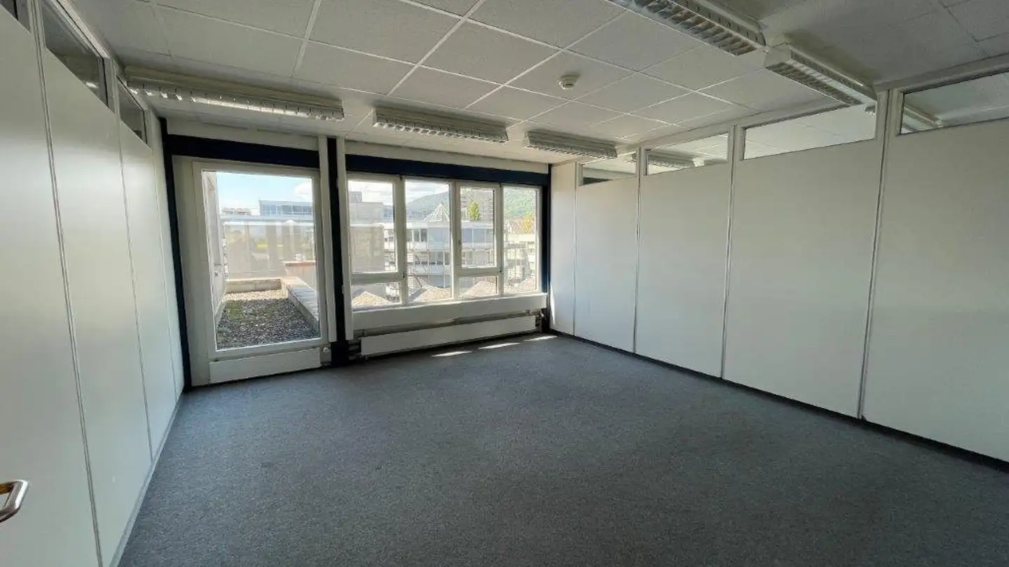 Office space for rent - Robert Mathys-Strasse 5, 2544 Bettlach - Photo 3