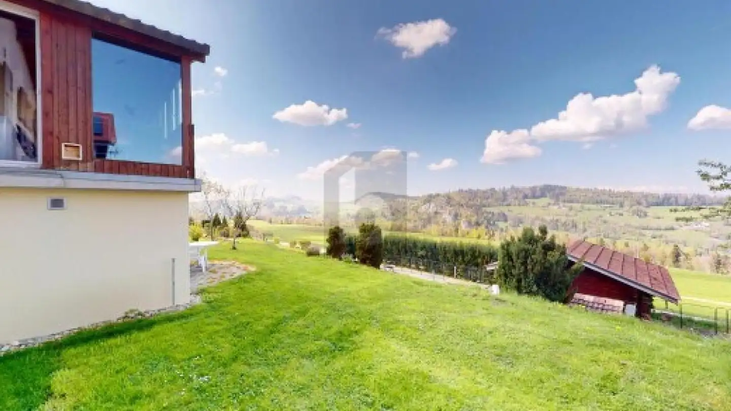 Single house for sale - 2873 Saulcy