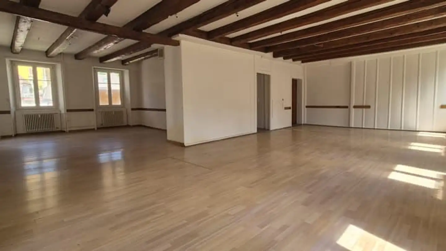 Negozio in affitto - Rue Daniel-Jeanrichard 3, 2400 Le Locle - Foto 4