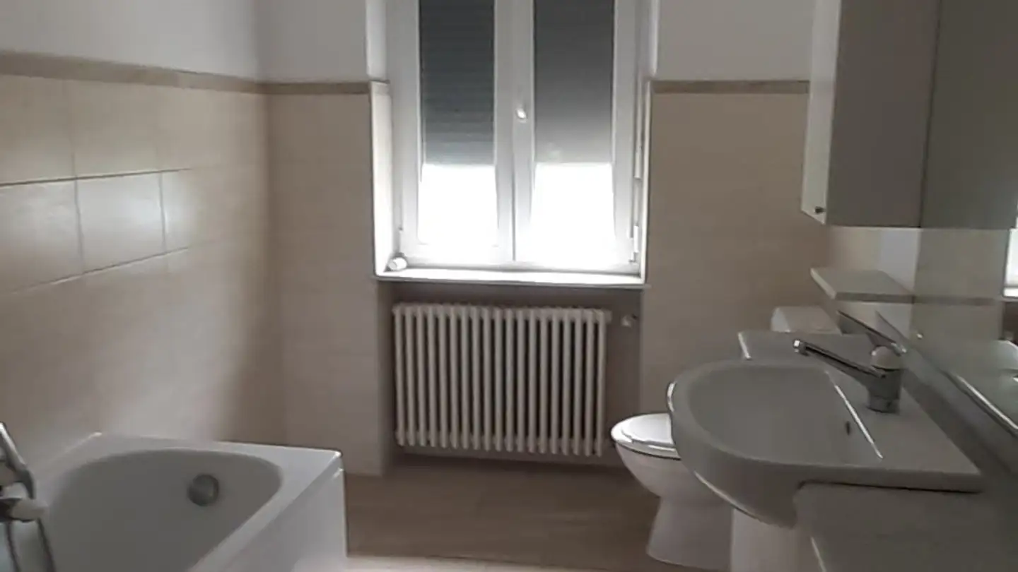 Wohnung mieten - Via Cantonale 2, 6518 Gorduno - Foto 4