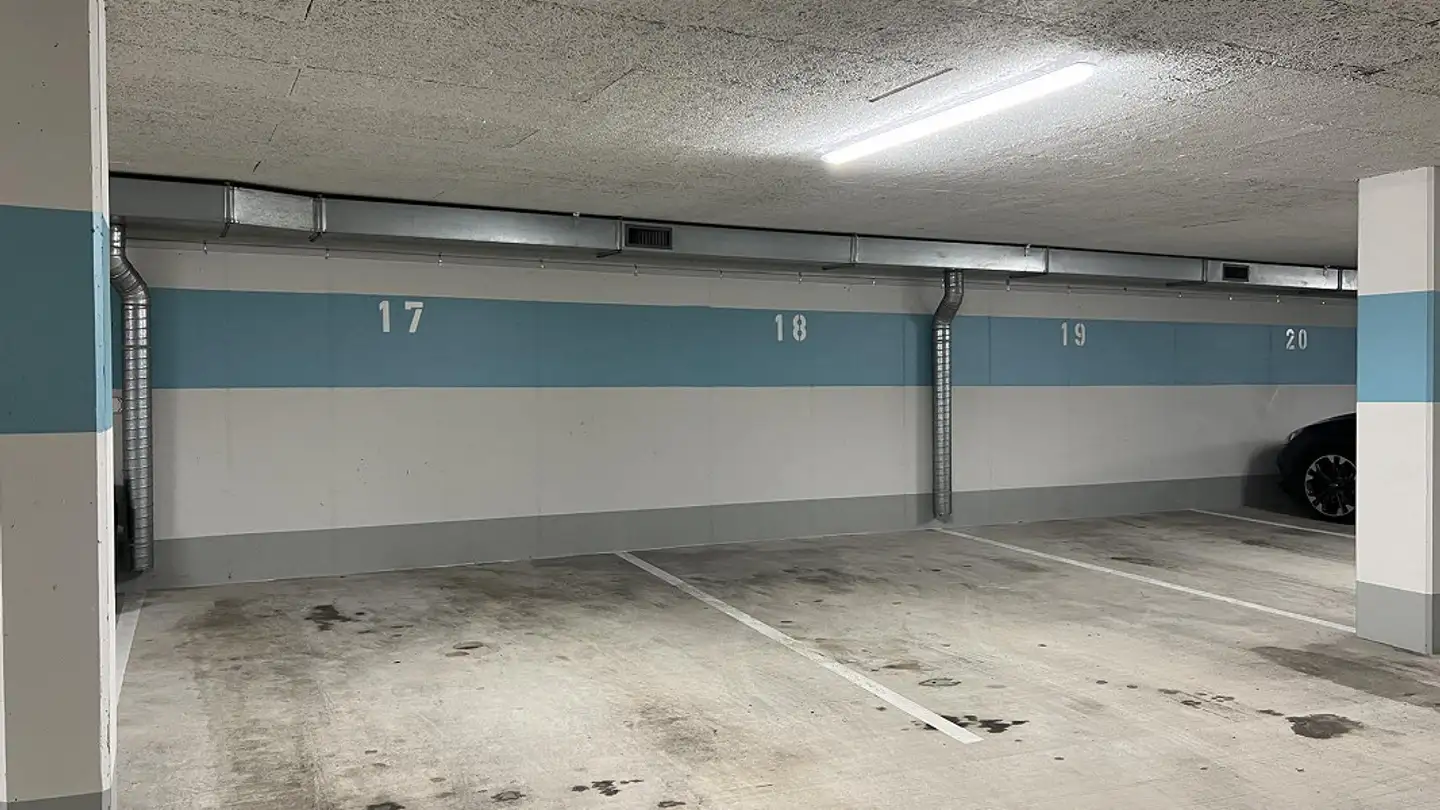 Tiefgaragenstellplatz mieten - Im Lindengarten 8, 9242 Oberuzwil