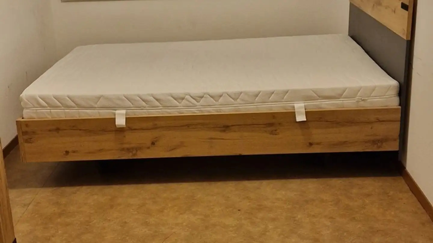 Chambre à louer - Badenerstrasse 253, 8003 Zürich