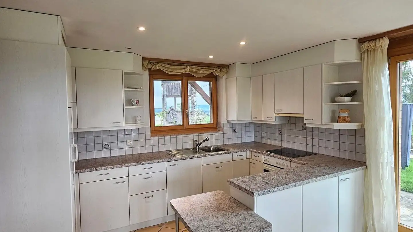 Studio mieten - Reussegg Brunnenhof 1, 5643 Sins - Foto 2
