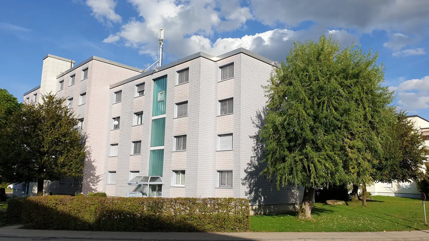 Indoor motorbike parking space for rent - Grossacherstrasse 32, 8634 Hombrechtikon