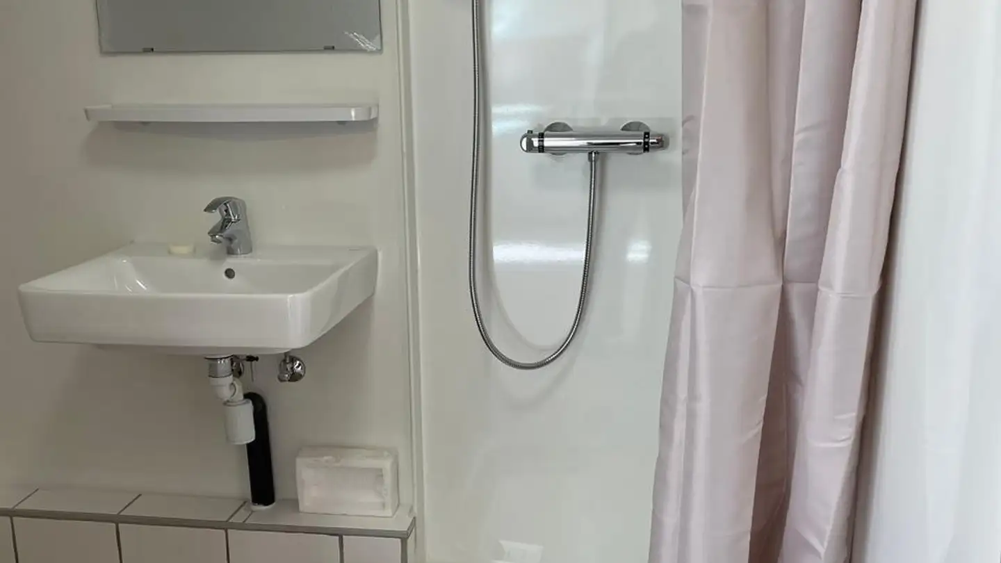 Apartment for rent - Route de l'Allex 1, 1880 Bex - Photo 4