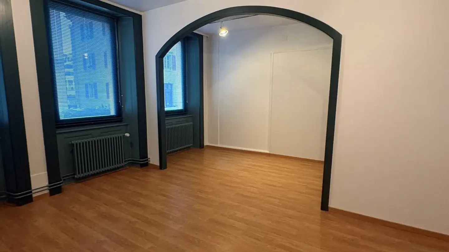 Commercial à louer - Rue des Billodes 26, 2400 Le Locle