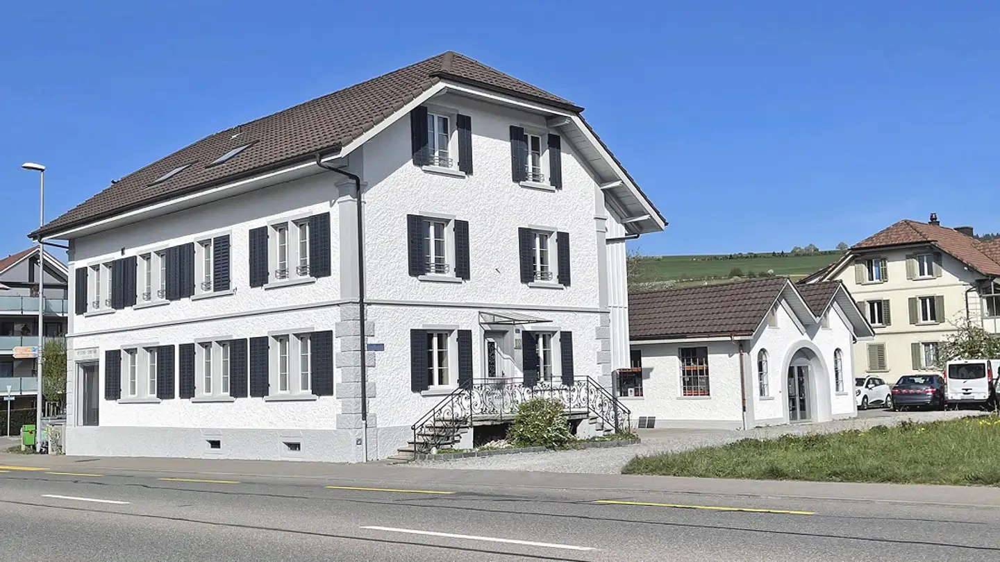 Commerciale in affitto - Bündtenweg 1, 5615 Fahrwangen