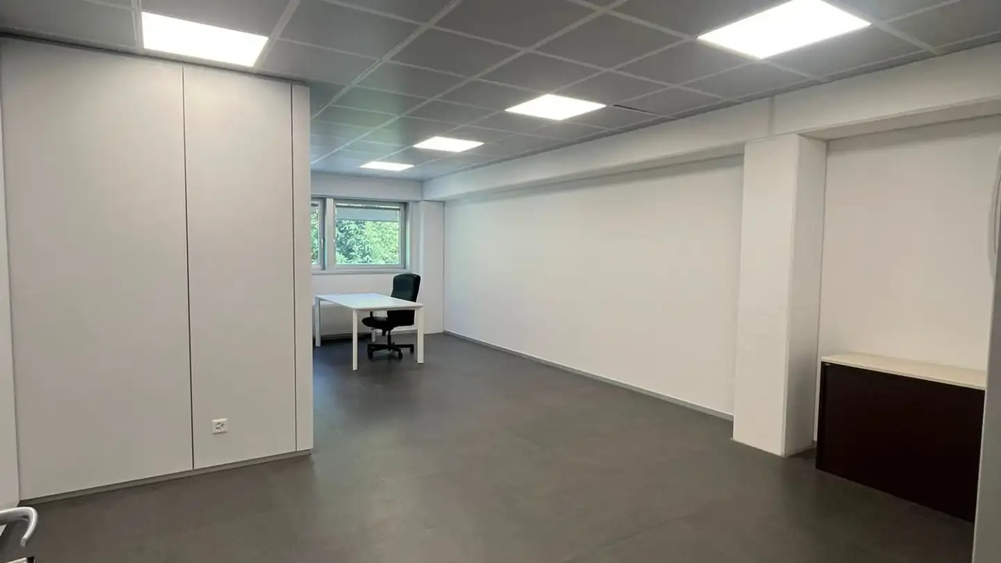 Spazio ufficio in affitto - Via Porta Piazzetta 2, 6537 Grono - Foto 3