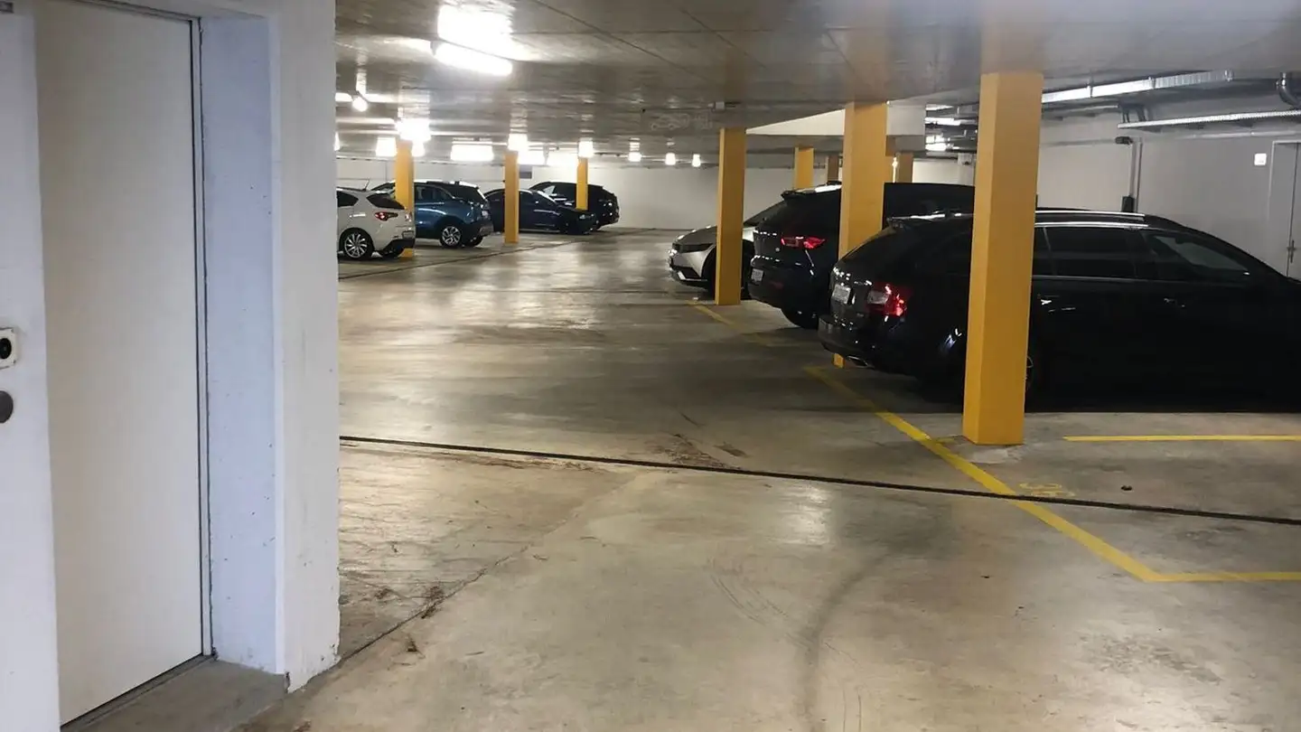 Parcheggio sotterraneo in vendita - Bachtelstrasse 13, 8307 Effretikon
