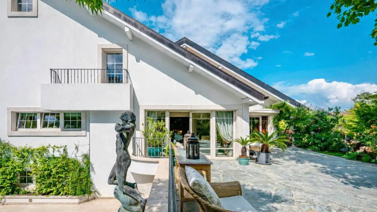 Villa in vendita - 1295 Mies