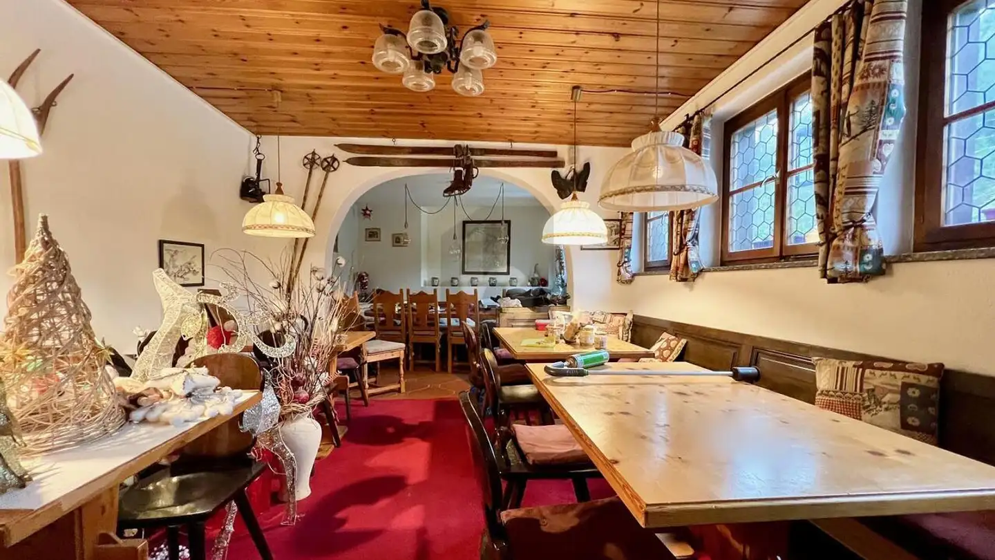 Restaurant for sale - 7031 Laax GR - Photo 3