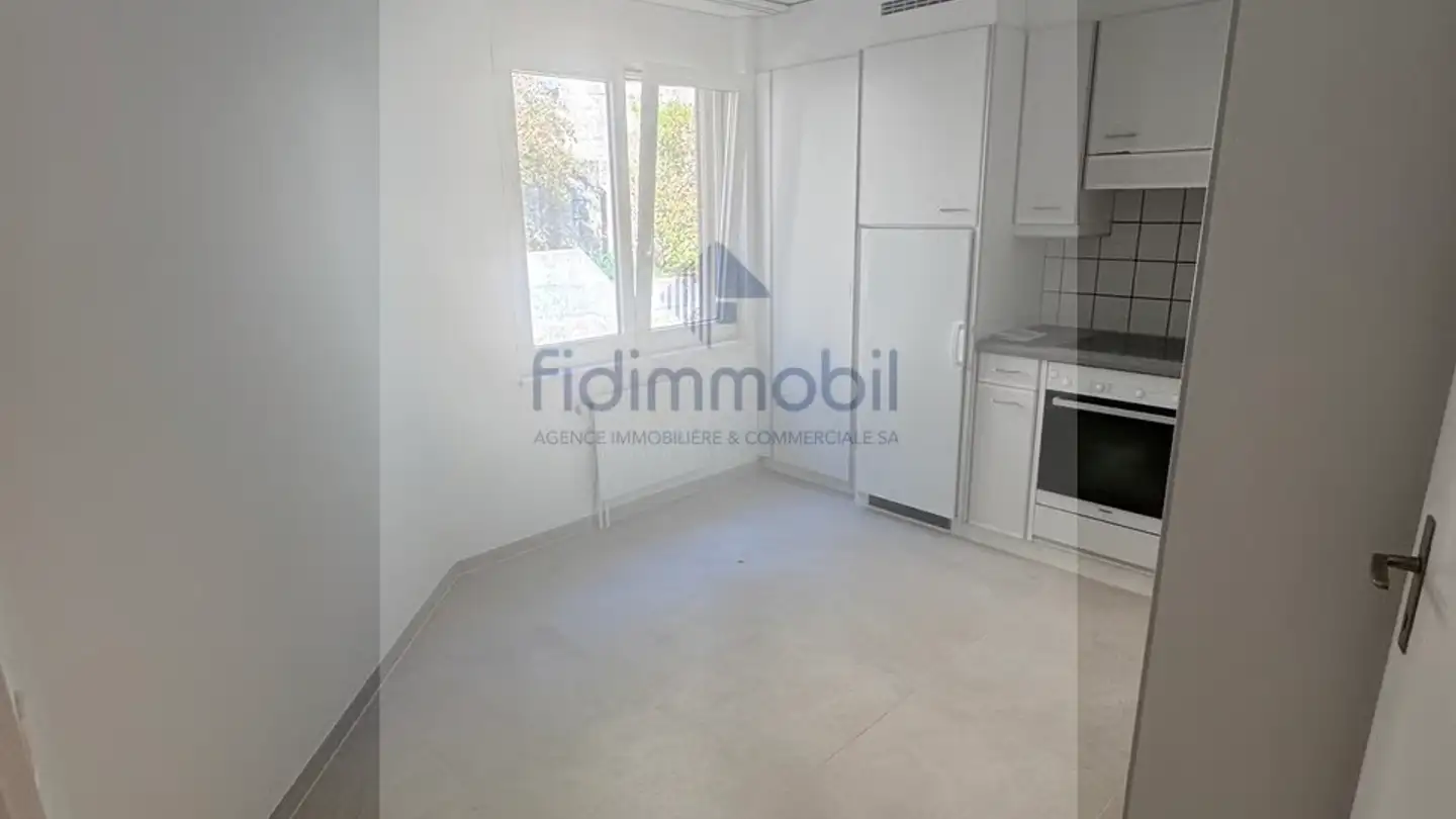 Apartment for rent - Rue de l'Ecluse 34A, 2000 Neuchâtel - Photo 3