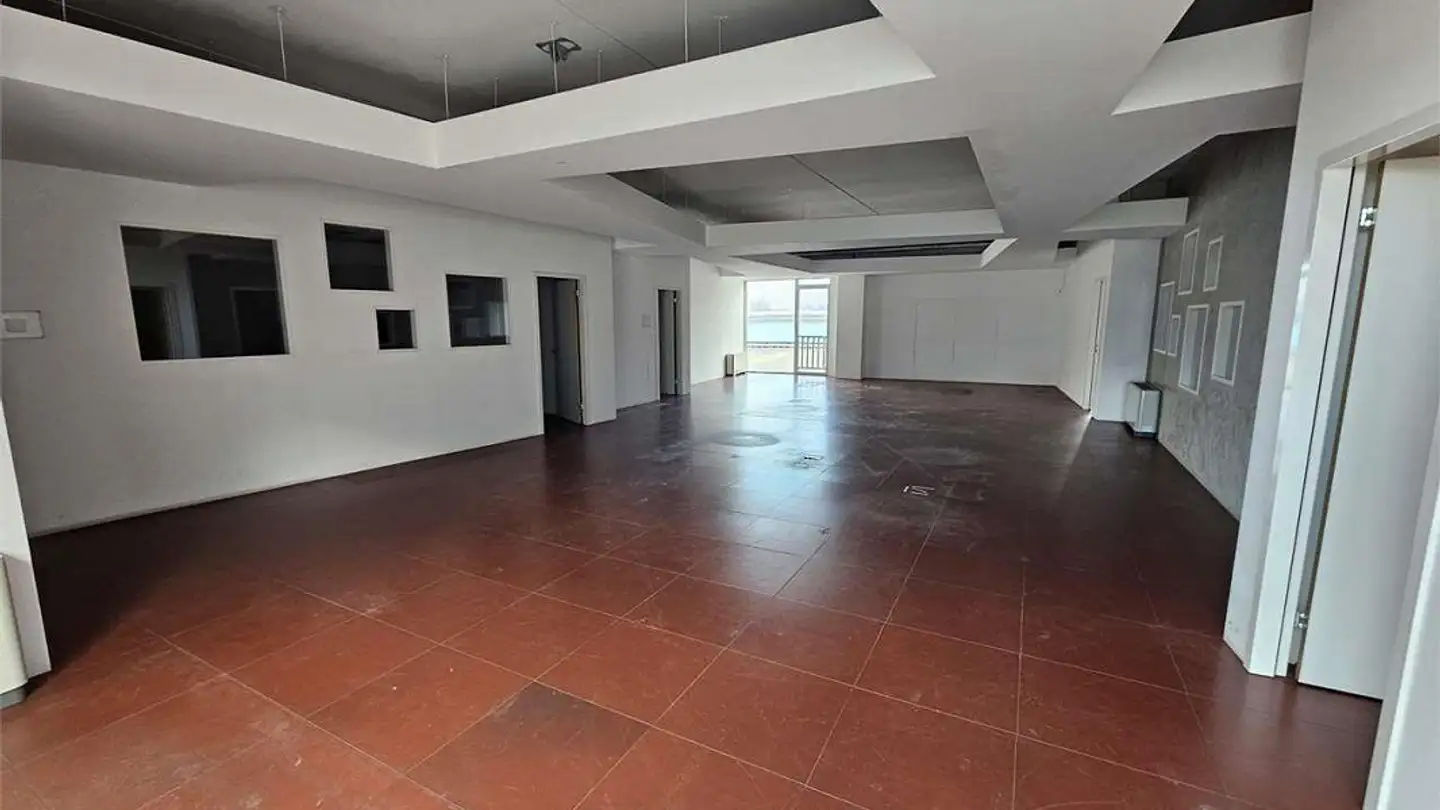 Spazio ufficio in affitto - Via Essagra 7, 6592 S. Antonino - Photo 4