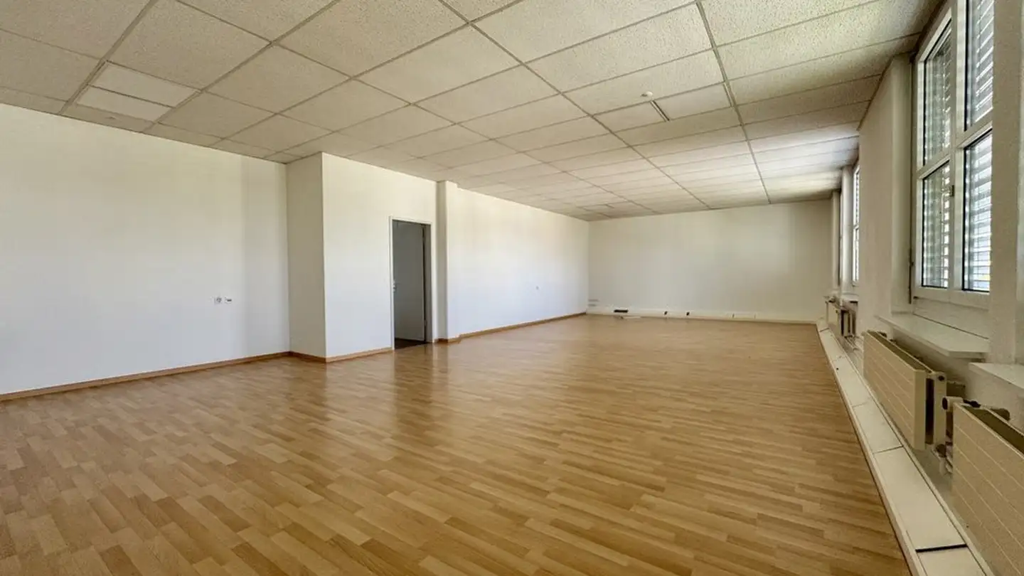 Commercial for rent - Picardiestrasse 3, 5040 Schöftland
