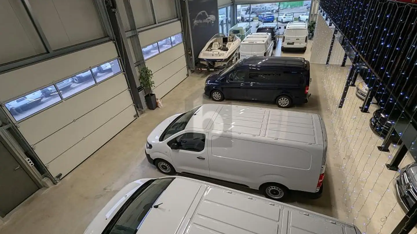 Outdoor parking space for rent - 8194 Hüntwangen - Photo 4