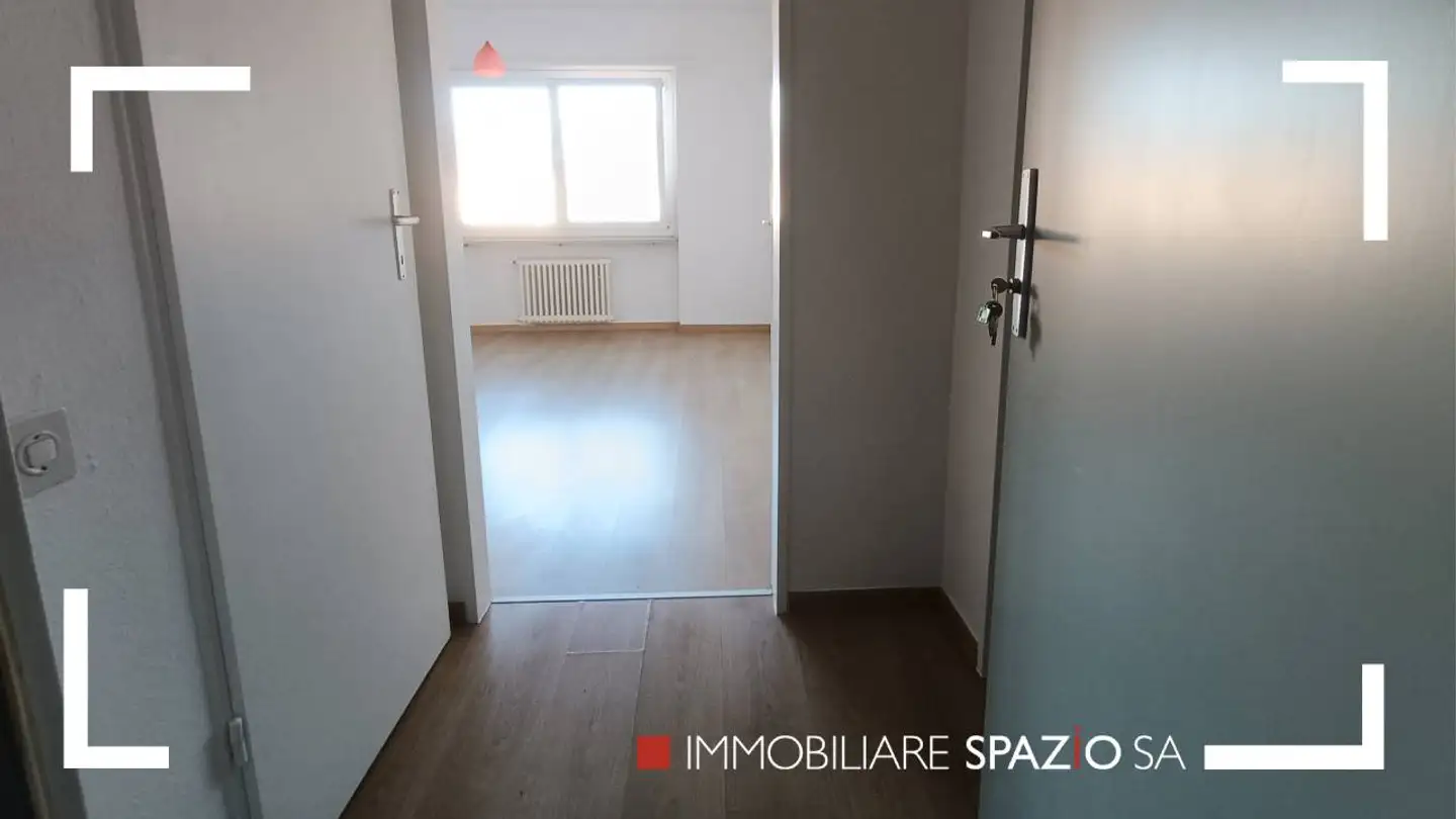 Appartement à louer - Via Crevuglio 27, 6932 Breganzona