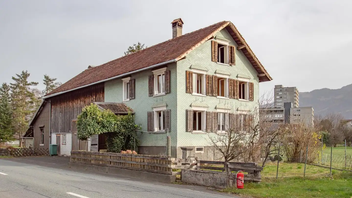 Farm for sale - St. Gallerstrasse, 9470 Werdenberg