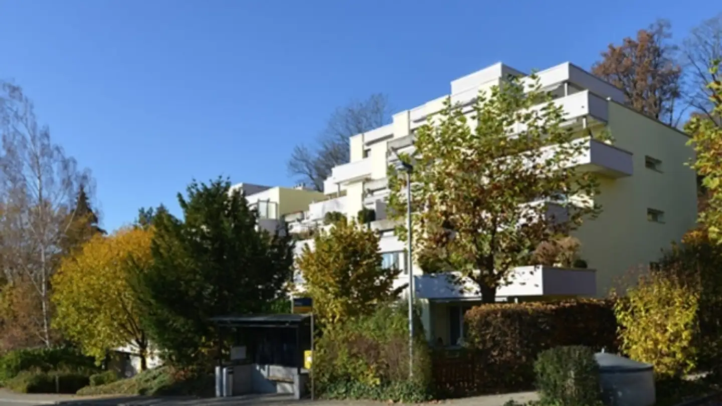 Place de parking souterraine à louer - Breitacherstrasse 6, 8142 Uitikon Waldegg