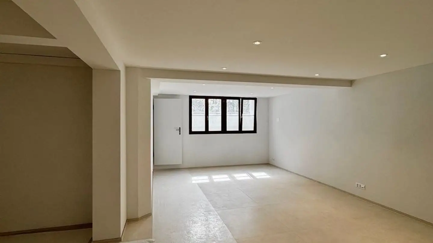 Commercial for rent - Hardstrasse 46, 4142 Münchenstein - Photo 2