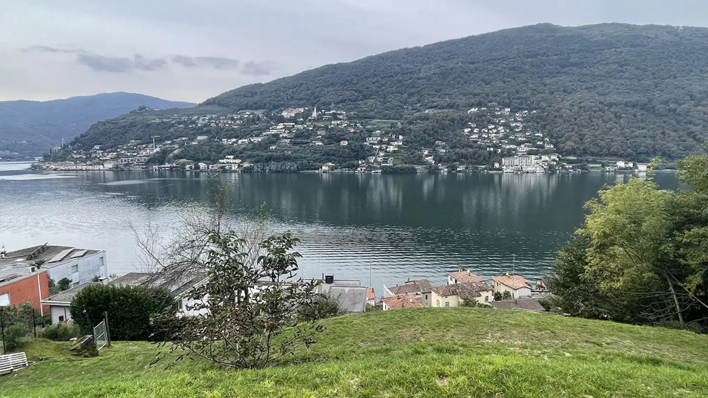 Commercial building plot for sale - 6827 Brusino Arsizio