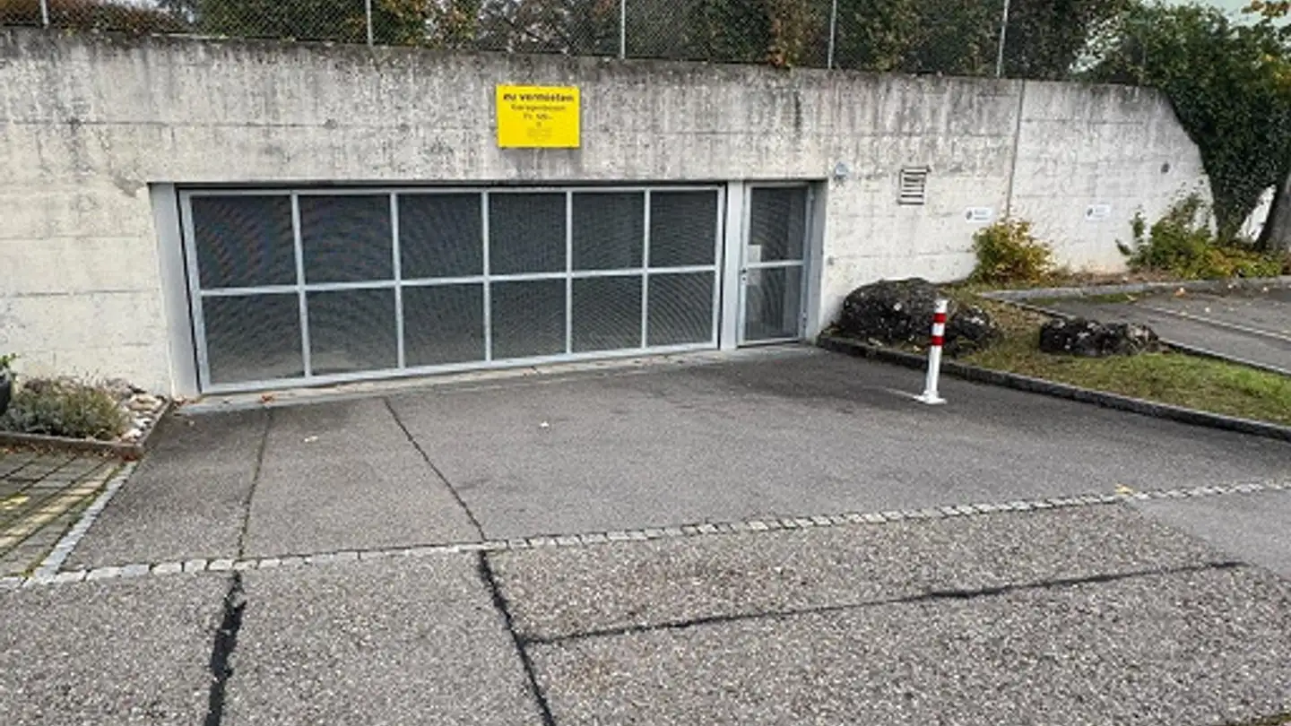 Underground parking space for rent - Bläuenstrasse 5, 5018 Erlinsbach