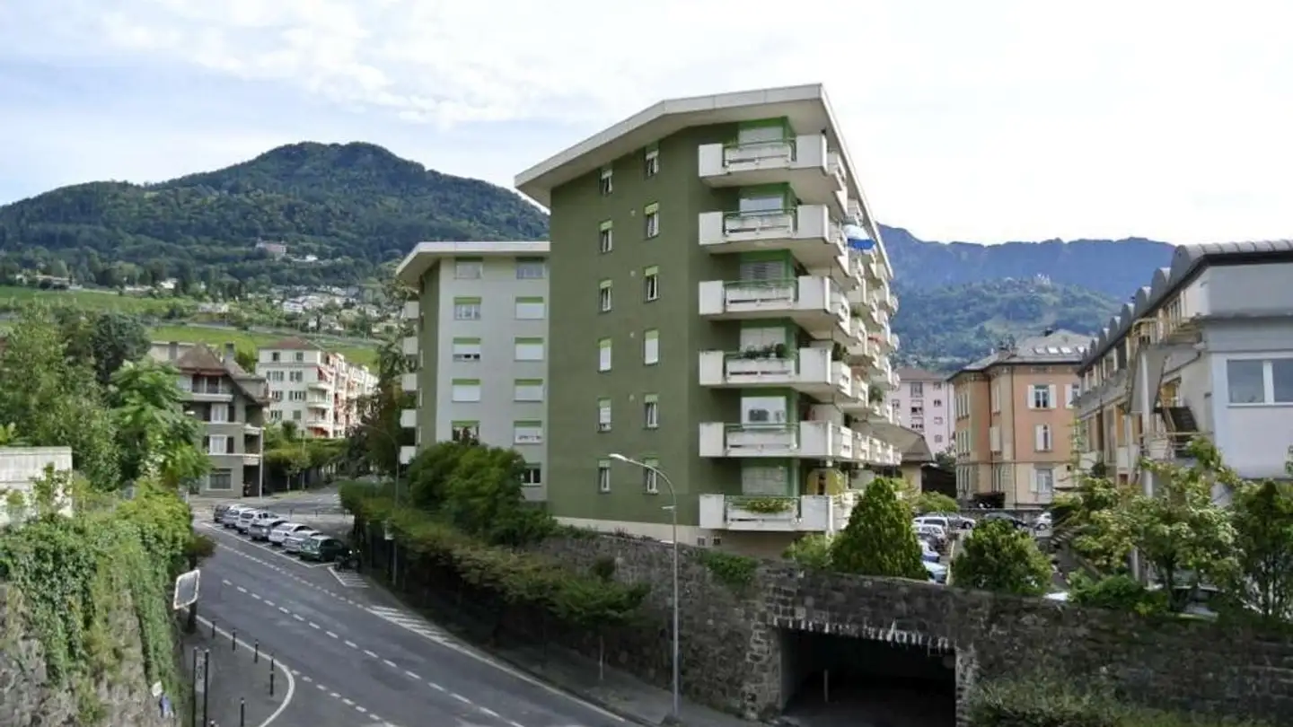 Place de parking extérieure à louer - Rue De L'abeille 3, 1815 Clarens - Photo 2