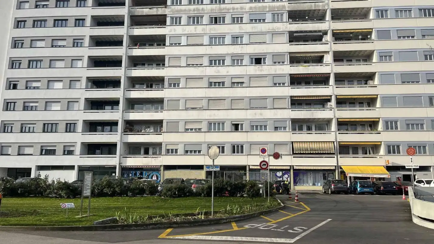 Tiefgaragenstellplatz mieten - Avenue Du Gros-Chêne 27, 1213 Onex