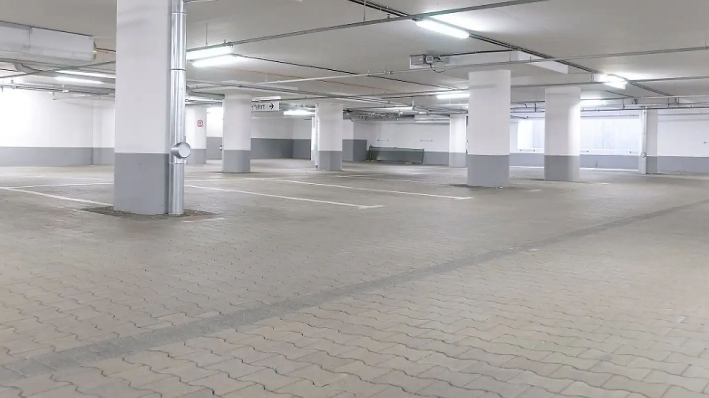 Outdoor parking space for rent - Höhenstrasse, 9500 Wil SG - Photo 3