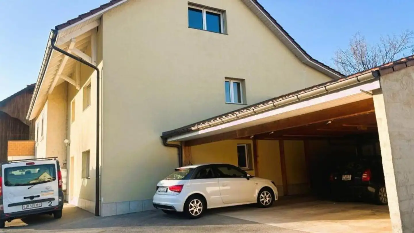Apartment for rent - 2853 Courfaivre