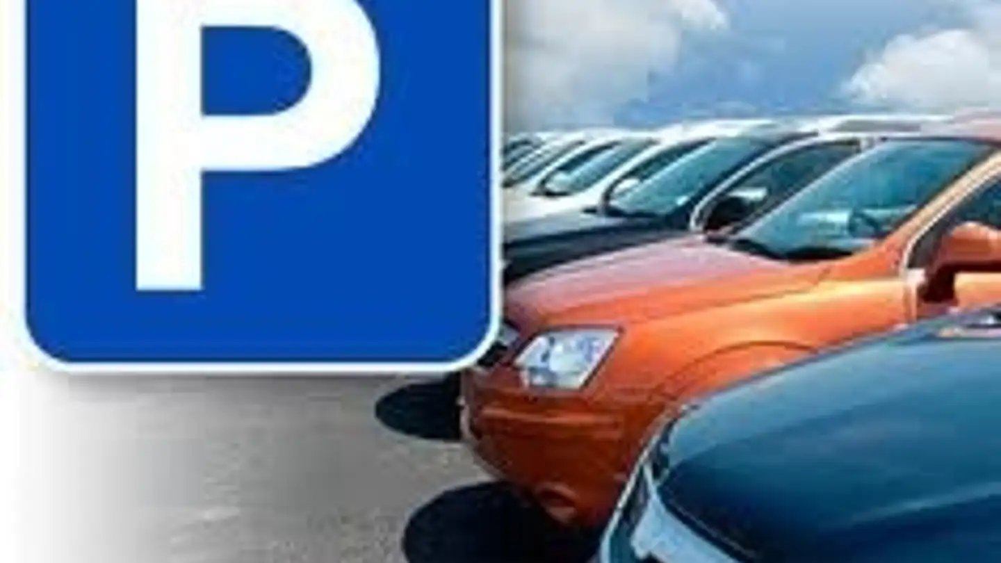 Place de parking extérieure à louer - Manessestrasse, 8003 Zürich