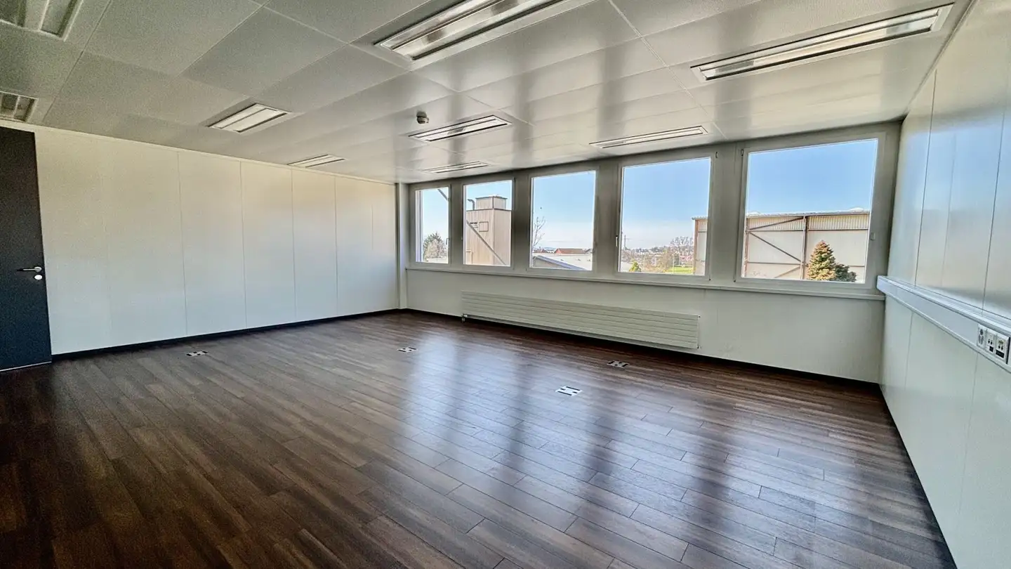 Office space for rent - 1163 Etoy - Photo 4