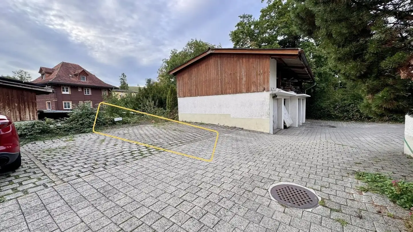 Parkplatz im Freien mieten - Grüningerstrasse 1, 8133 Esslingen
