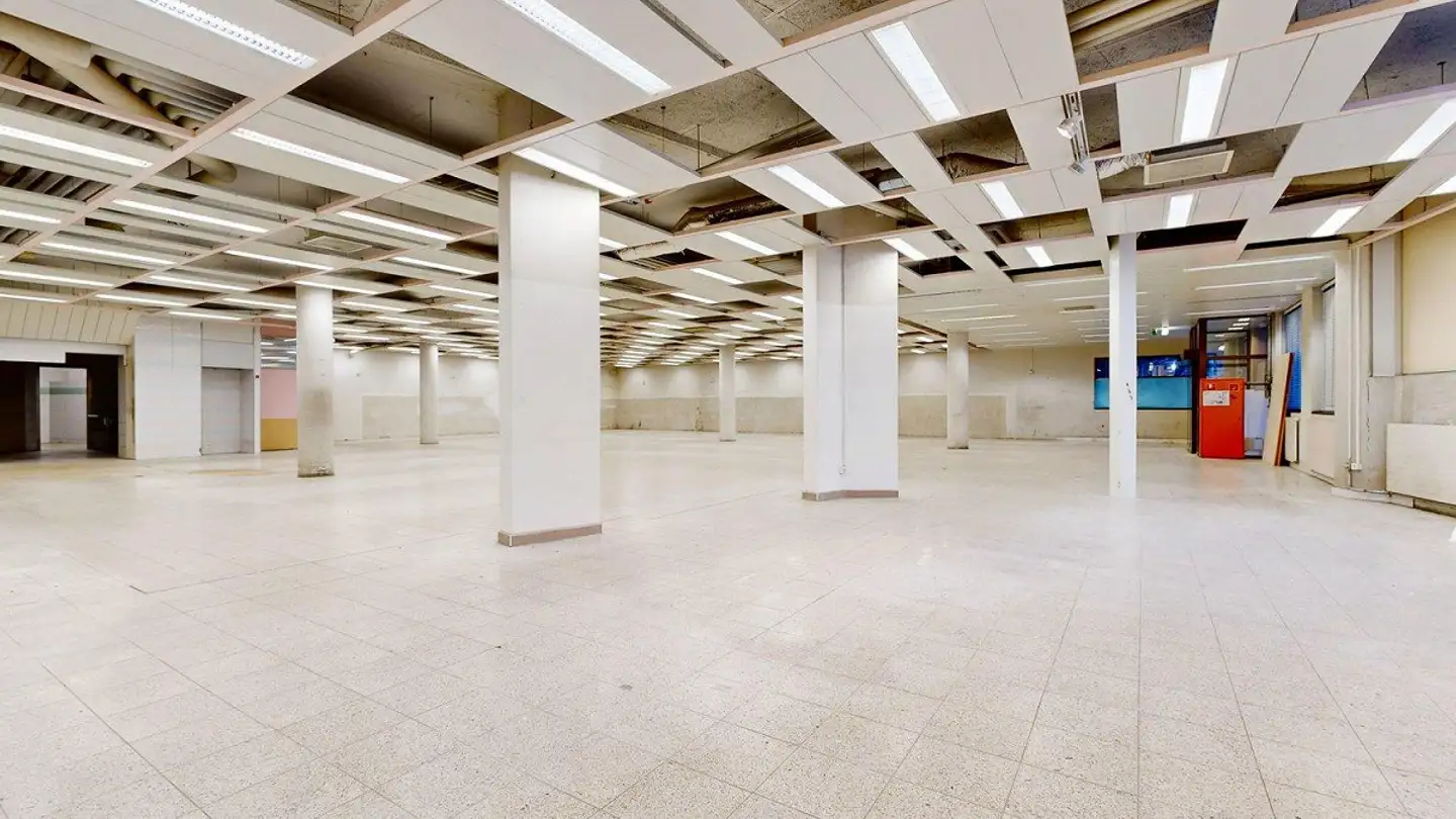 Commercial à louer - Rue De La Gare 52, 1865 Les Diablerets - Photo 3