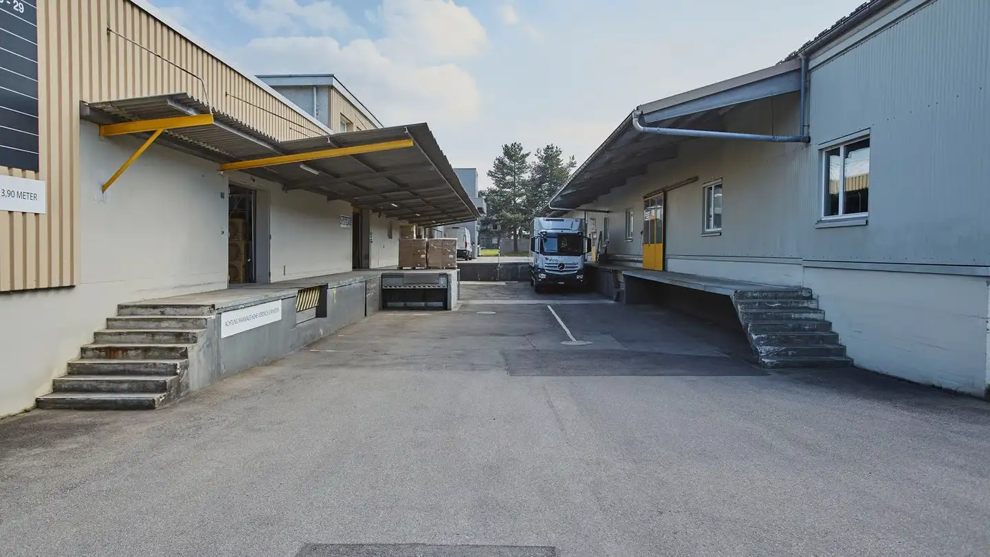 Industrieimmobilie mieten - Pfäffikerstrasse 25, 8335 Hittnau - Foto 2
