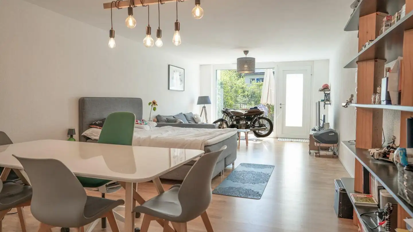Appartement à louer - Hauptstrasse 44, 8637 Laupen ZH - Photo 2